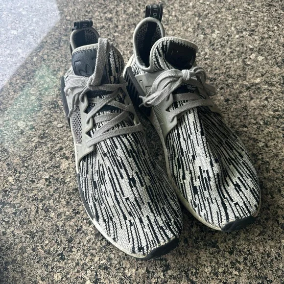 Adidas NMD XR1 Glitch Camo Oreo Size 13